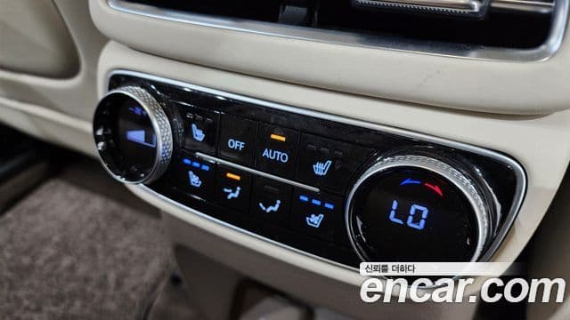 Genesis GV80 2022 — ფოტო 17/36