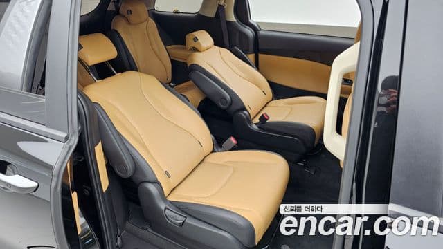 Kia Carnival 2022 — Şəkil 12/20