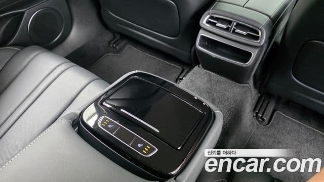 Genesis G80 2020 — Şəkil 19/20