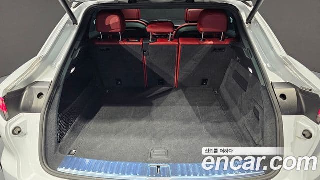 Porsche Cayenne 2020 — Şəkil 19/20