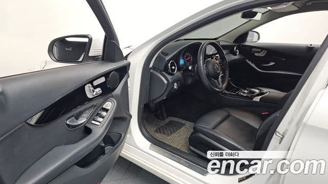 Mercedes-Benz C-Class 2020 — Şəkil 10/20