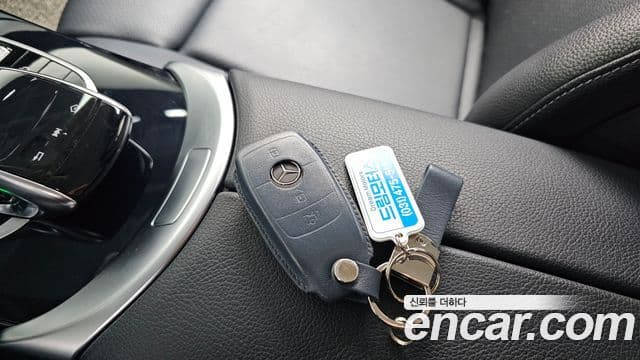 Mercedes-Benz C-Class 2020 — Şəkil 16/20