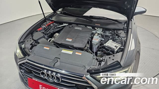 Audi A6 2020 — ფოტო 2/30