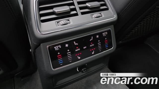 Audi A6 2020 — ფოტო 28/30