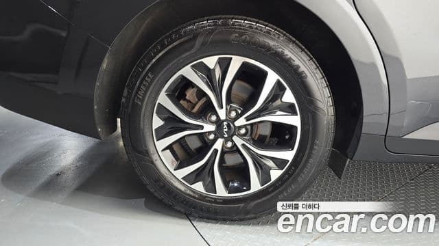 Kia Carnival 2023 — Şəkil 5/20