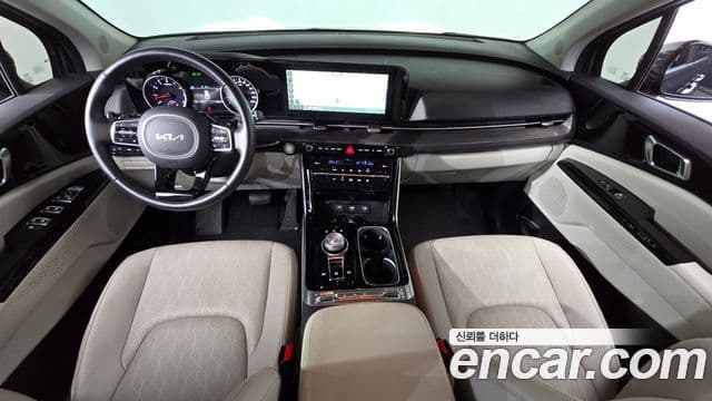 Kia Carnival 2023 — Şəkil 7/20
