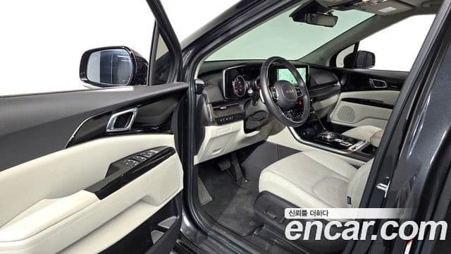Kia Carnival 2023 — Şəkil 10/20