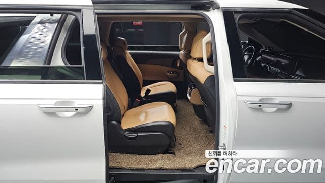 Kia Carnival 2021 — Şəkil 11/20