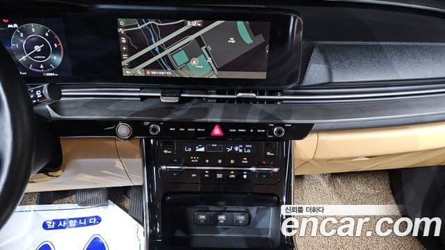Kia Carnival 2021 — Şəkil 13/20