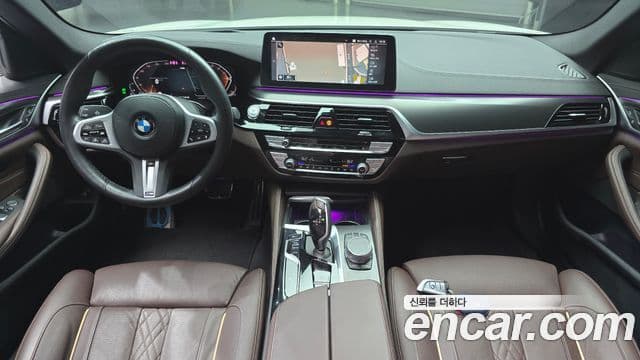 BMW 5 Series 2023 — ფოტო 9/20