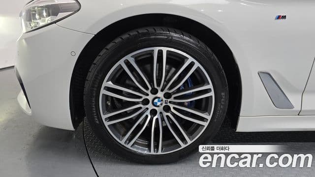 BMW 5 Series 2018 — Şəkil 4/20