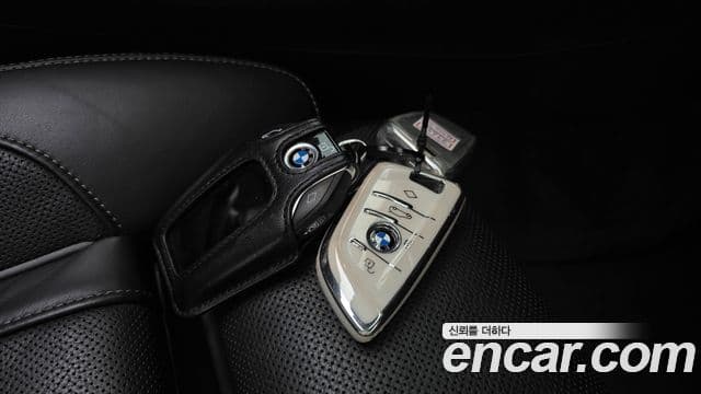 BMW 5 Series 2018 — Şəkil 16/20