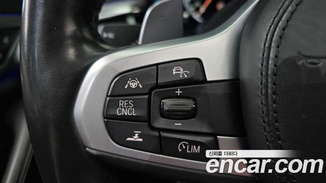 BMW 5 Series 2018 — Şəkil 18/20