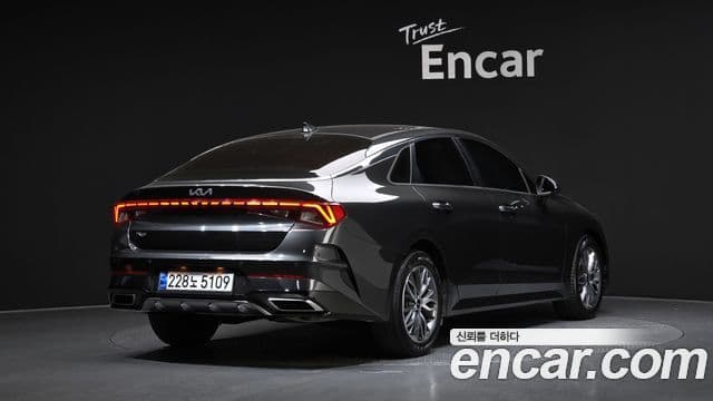 Kia K5 2022 — Şəkil 1/20