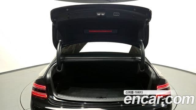 Genesis G80 2021 — Photo 6/20