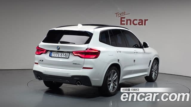 BMW X3 2018 — Фото 2/20