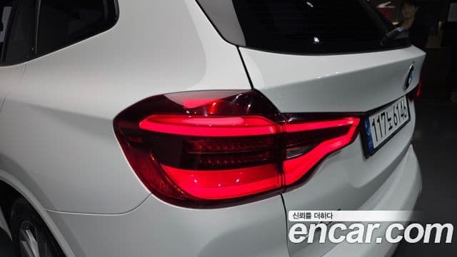 BMW X3 2018 — Photo 25/34