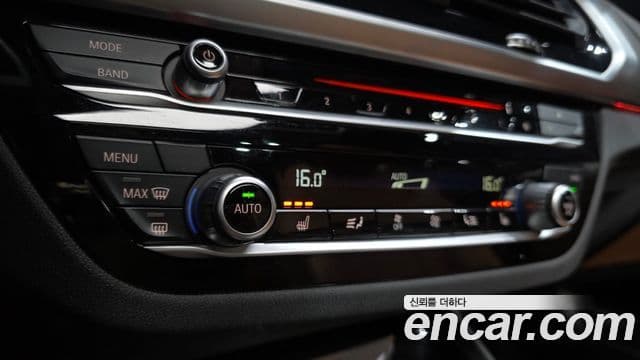 BMW X3 2018 — Photo 3/34