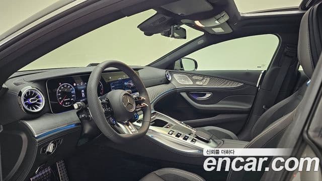 Mercedes-Benz AMG GT 2025 — Фото 8/18