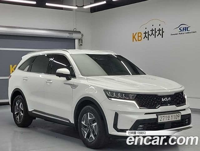 Kia Sorento 2023 — ფოტო 3/18