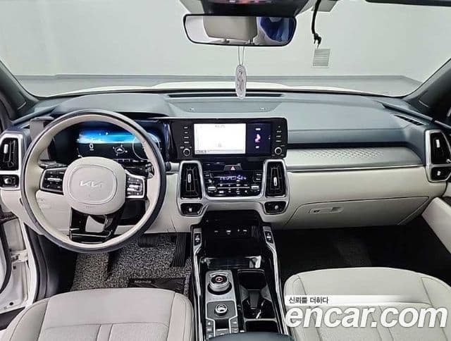 Kia Sorento 2023 — ფოტო 6/18