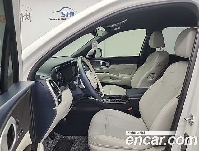 Kia Sorento 2023 — ფოტო 11/18