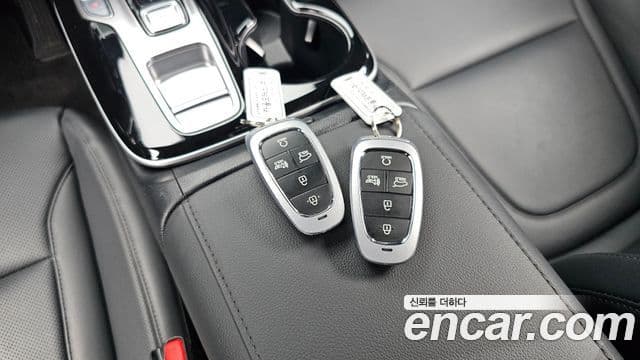Hyundai Tucson Hybrid 2022 — Photo 12/30