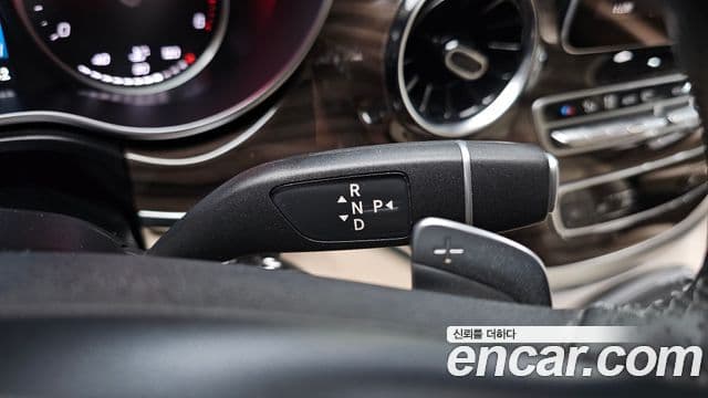 Mercedes-Benz V-Class 2021 — ფოტო 9/20