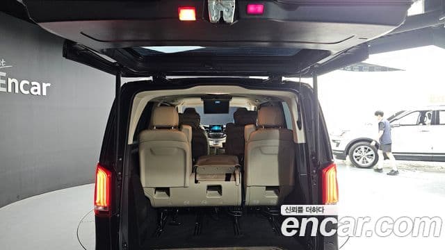 Mercedes-Benz V-Class 2021 — ფოტო 20/20
