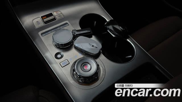 Genesis GV70 2024 — Şəkil 9/20
