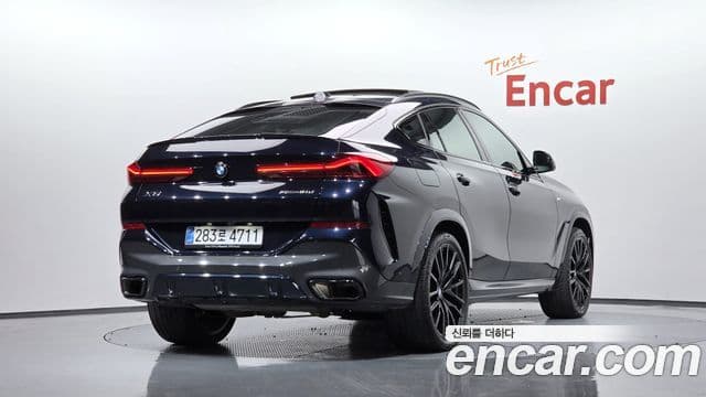 BMW X6 2025 — Photo 10/32