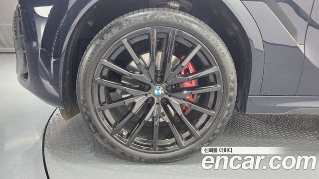 BMW X6 2025 — Photo 32/32