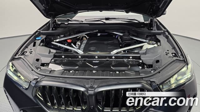 BMW X6 2025 — Photo 19/32