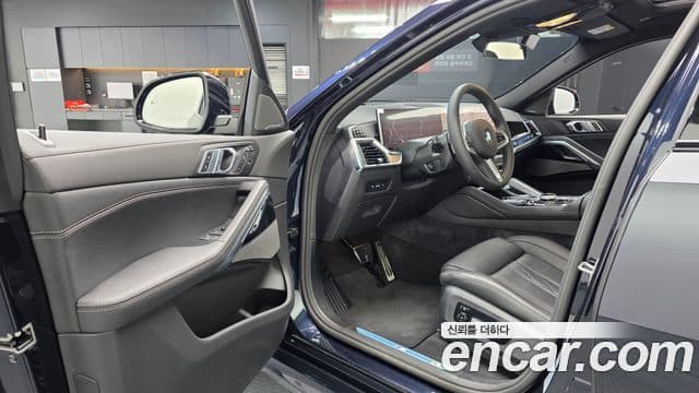 BMW X6 2025 — Photo 15/32