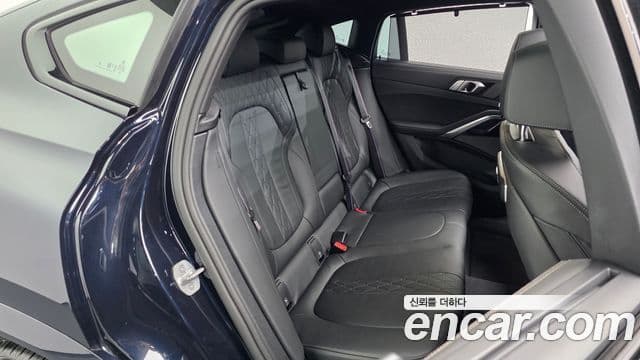 BMW X6 2025 — Photo 24/32