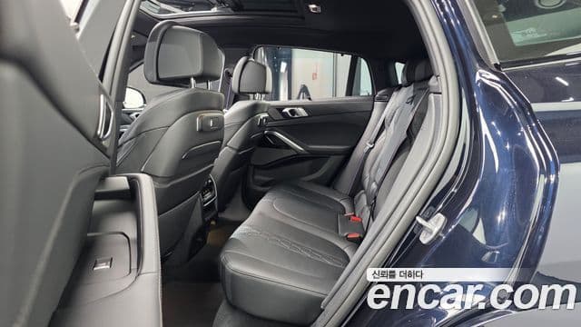 BMW X6 2025 — Photo 16/32