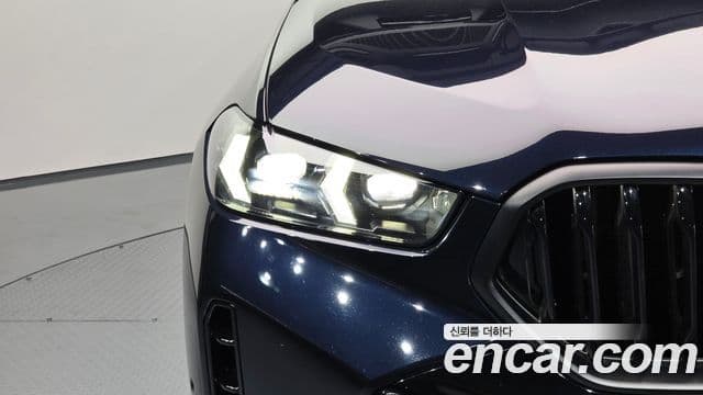 BMW X6 2025 — Photo 22/32