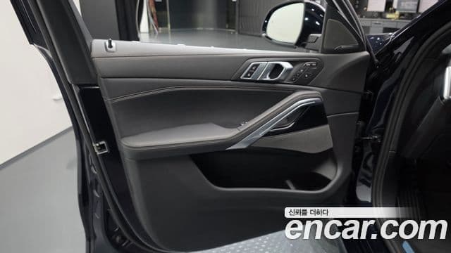 BMW X6 2025 — Photo 25/32