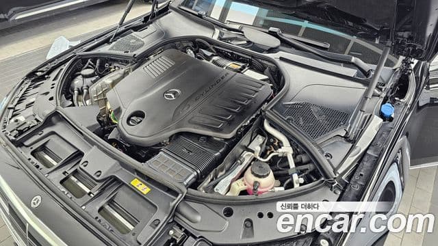 Mercedes-Benz S-Class 2025 — фото 6 из 20