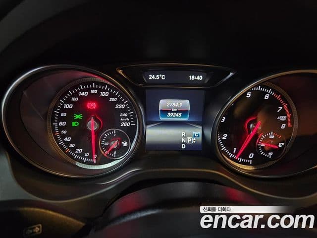 Mercedes-Benz CLA-Class 2018 — Фото 12/20