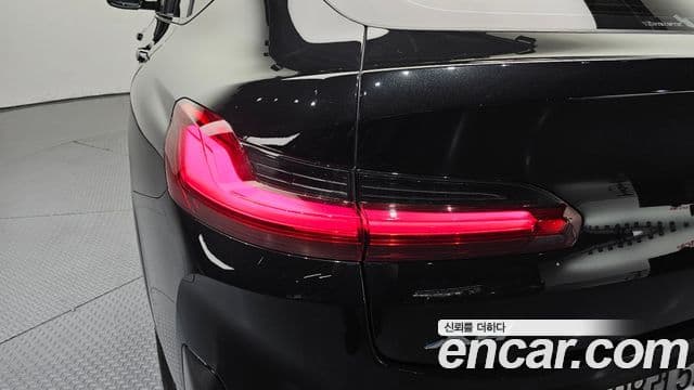 BMW X4 2025 — Photo 13/30