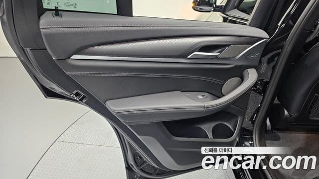 BMW X4 2025 — Photo 26/30