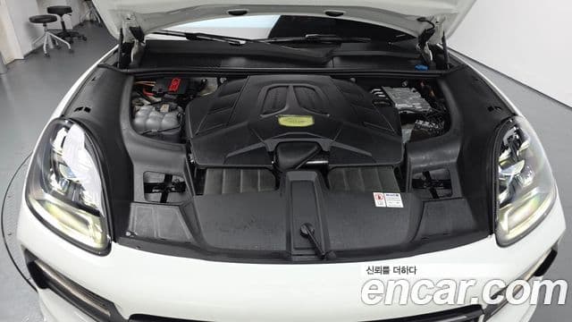 Porsche Cayenne 2023 — Şəkil 6/20
