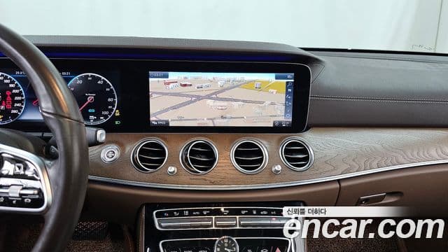 Mercedes-Benz E-Class 2019 — Şəkil 14/20