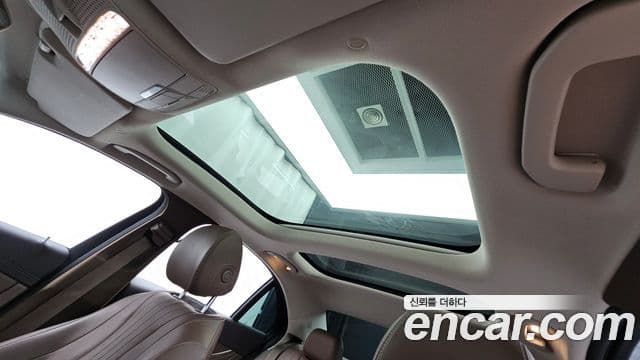 Mercedes-Benz E-Class 2019 — Şəkil 18/20