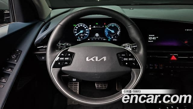 Kia Niro 2022 — Şəkil 13/20