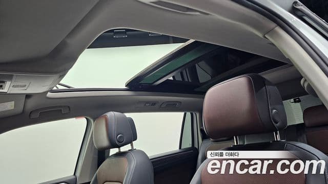 Volkswagen Tiguan Allspace 2022 — Şəkil 19/20