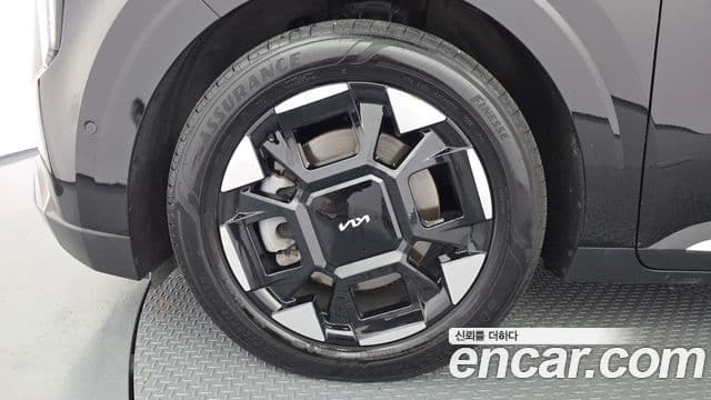 Kia Carnival 2024 — Фото 5/20