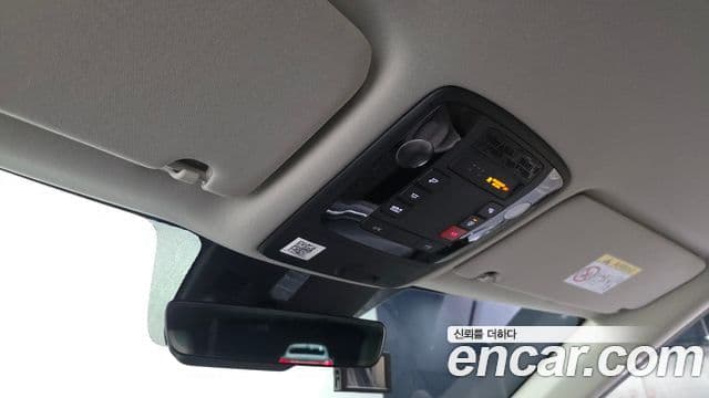 Kia Carnival 2024 — Фото 18/20