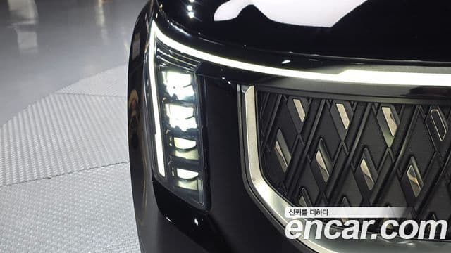 Kia Carnival 2024 — Photo 17/31